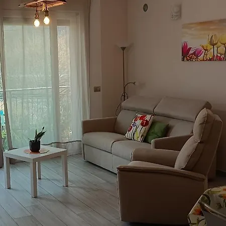 Lägenhet Tra E Montagne Nonna Maria